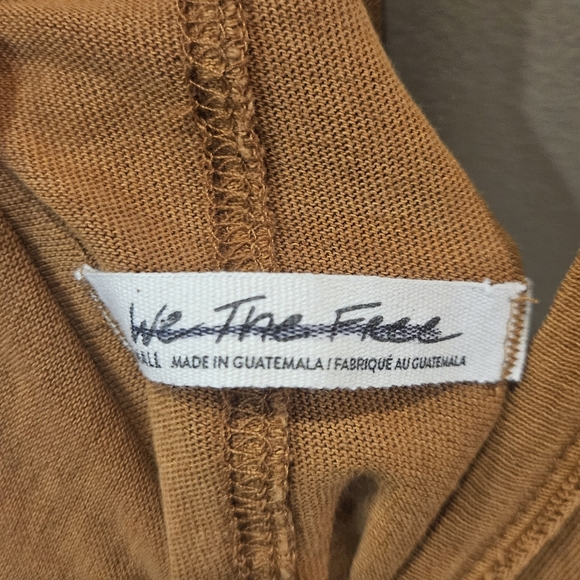 Never worn small tank top - Picture 3 of 3